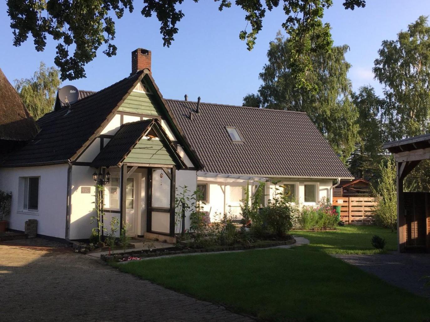 Seezeit, Ferienhaus Bis Zu 6 Personen, 500 Meter Zum Wasser, Mit Garten Hüde Exteriör bild